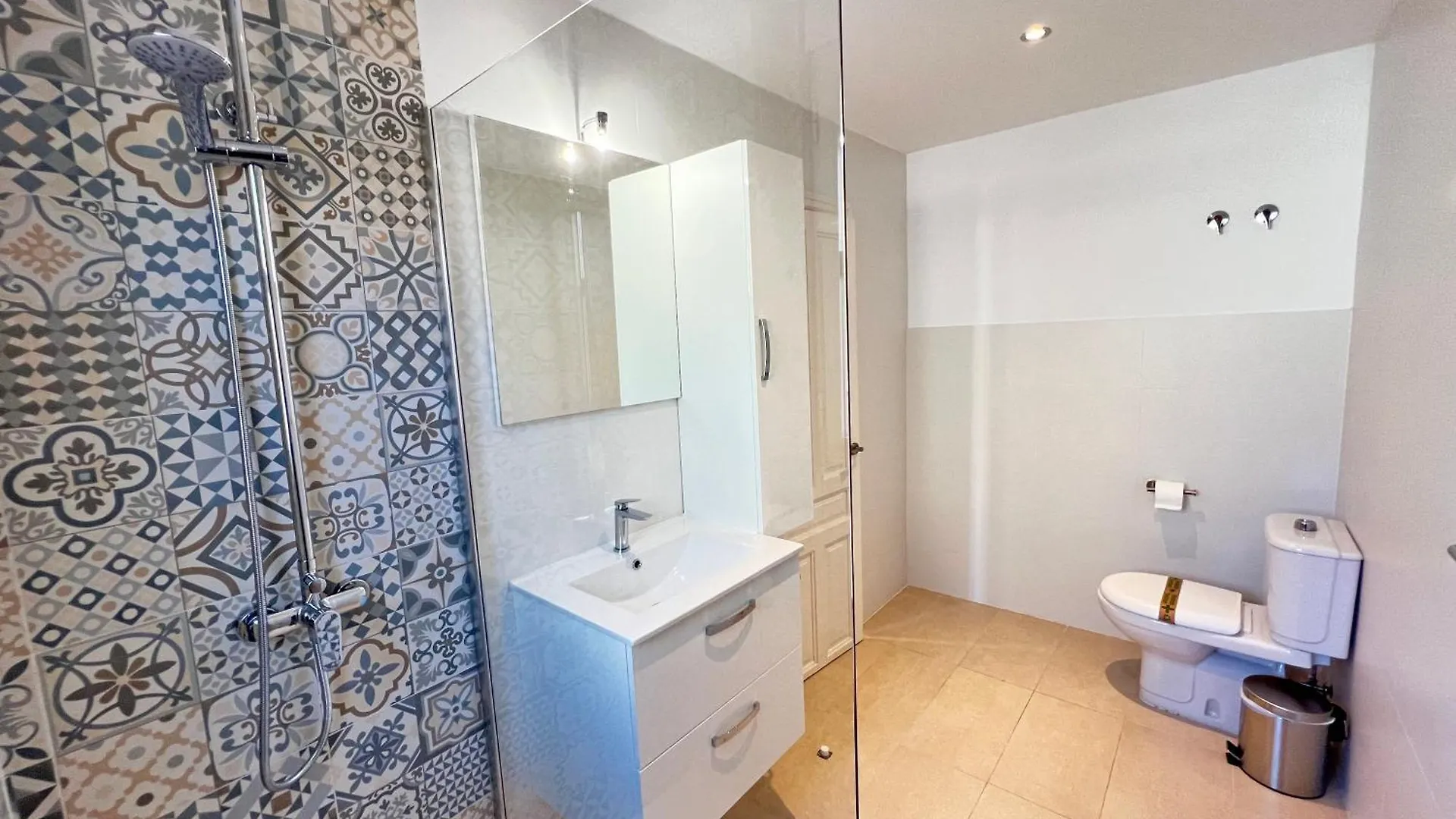 Pushe Village Granada Beiro Bussines & Culture Holiday home